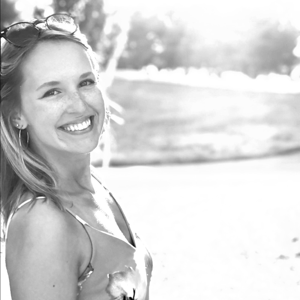 Meet your Posher, Olivia